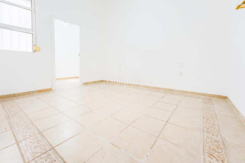 Foto c1ef66d9-d8fe-45dc-9495-8f132e54e834. Piso en San Vicente Sevilla