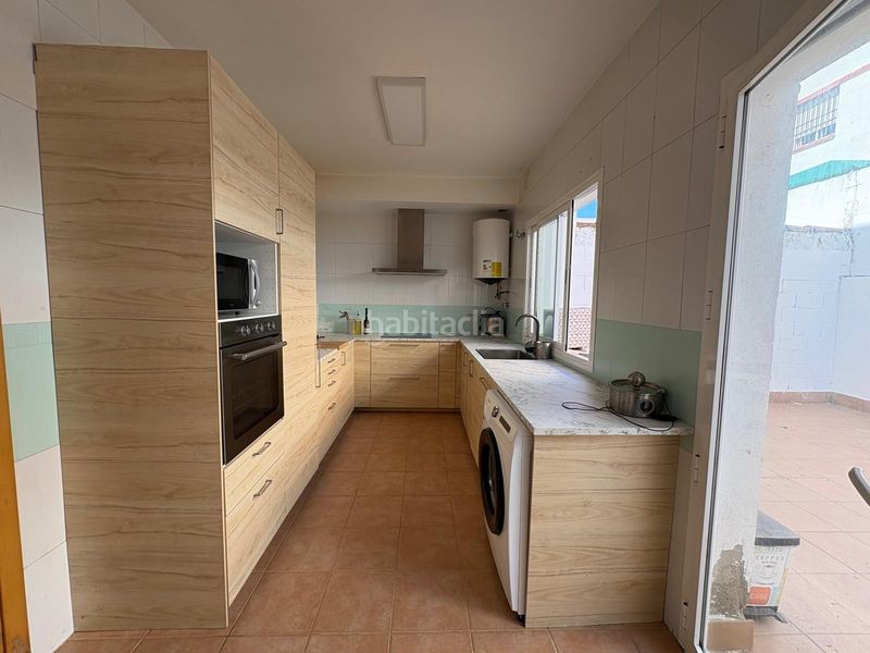 Foto b6448edc-5f1d-4a3b-8f7e-89d1c2a1af89. Casa a Gerena