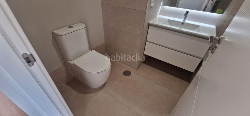 Foto 73f2309b-bee6-47f4-8bb9-5a698977ee37. Location maison jumelée avec piscine dans Las Pajanosas Guillena