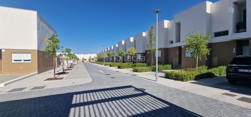 Foto be654268-281d-4e0e-8c20-a8d7fb320c04. Location maison jumelée avec piscine dans Las Pajanosas Guillena