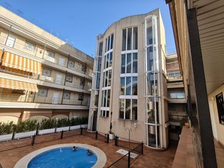 Lloguer Pis a El Cerro. Vive en una de las urbanizaciones más exclusivas de sevilla