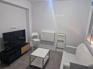 Rent Apartment in Juan XXIII - Rochelambert. Apartamento recién reformado  700  con todos los gastos incluido