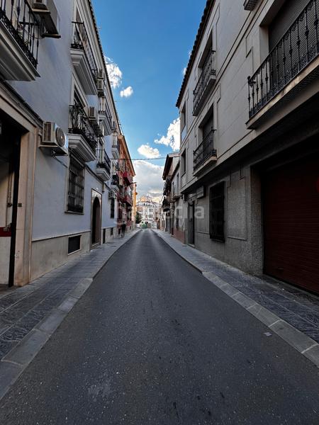 Foto 94f4465c-013e-4897-afe2-e916f0867fcc. Parking coche en calle mesones 9 cochera mesones en Andújar