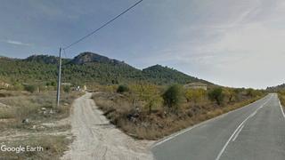 Terreny residencial a Abanilla. Parcela para chalet con terraza, piscina y amplios jardines