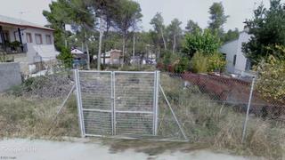 Terreny residencial a Torre de Claramunt (La). Excelente solar para chalet con piscina y jardines