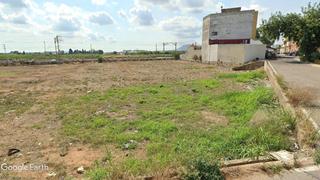 Finca rústica a Algemesí. Parcela al lado del pueblo para campa, aparcamiento, recreo