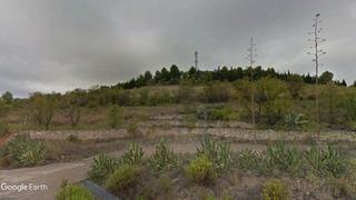 Finca rústica a Paniza. Finca de viñedo con vivienda a restaurar