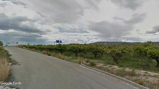 Finca rústica a Riba - roja de Túria. Parcela junto al poligono la reva, campa