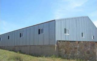 Propriété à Moral de Hornuez. Parcela con nave ganadera