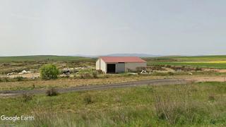 Finca rústica a Lodosa. Explotación agrícola con nave y balsa. ideal para invernadero