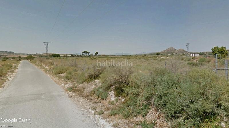 Foto f4b5bd54-5c17-4578-9ea1-a3da3ad0d0f0. Finca rústica a avinguda verge de la pau 43 a Agost