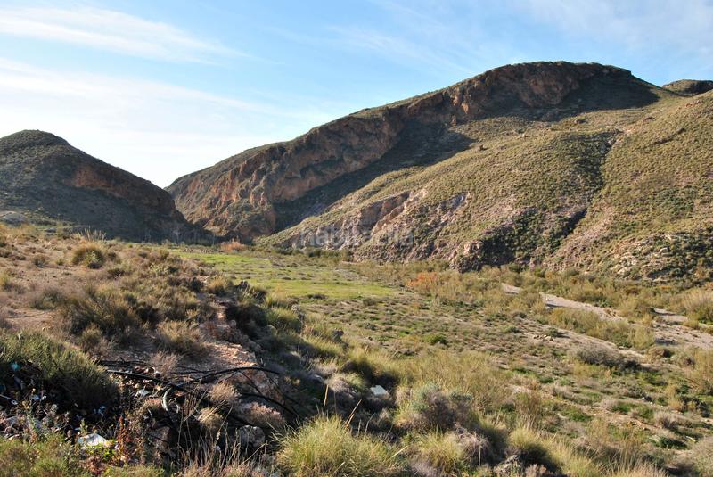 Foto d5d3014b-246e-4e9a-b605-df6a6c42fff3. Finca rústica a callejón de la semilla 3 a Nijar Pueblo Níjar