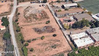 Rural plot in Estación - Universidad. Explotación ganadera sin actividad, para almacenamiento de produ