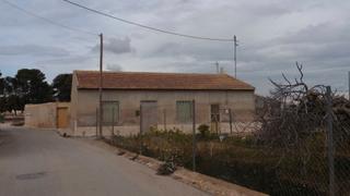 Residential Plot in Torre-Pacheco. Parcela con vivienda y huerto