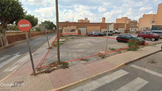 Terrain résidentiel à Santa María del Águila. Suelsuelo urbano consolidado para construcción de edfificio (b+2