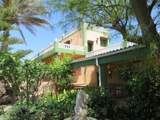 Terreny residencial a Carrer de l'escota 29. Finca con vivienda en suelo urbanizable