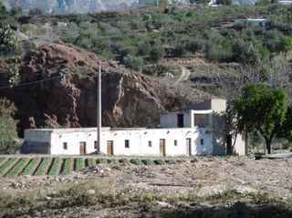 Fondo rustico  Paraje cañada del cuzco 37. V14991 finca con casa cortijo a restaurar