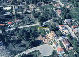 Terreno residencial  Carrer de l'hospital. Solar para torre con jardín y piscina