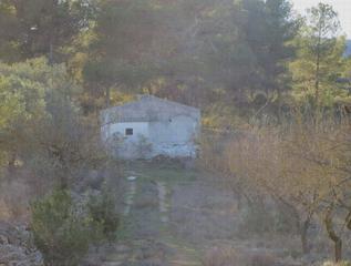 Finca rústica a Font de la Figuera (la). Finca para recreo con caseta de campo
