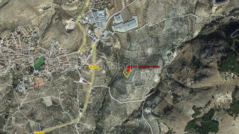 Foto ba0f0fb1-e704-401e-9159-67423c9d5513. Propriété dans Pegalajar