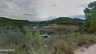 Finca rústica a Pobla de Cérvoles (La). Finca con instalaciones ganaderas abandonadas