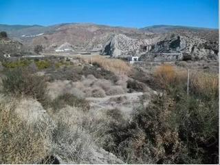 Finca rústica a Canjáyar. Parcela con cortijo a restaurar