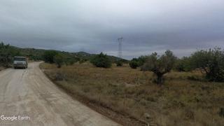 Terreny residencial a Buñol. Parcela industrial, para campa, animales, recreo