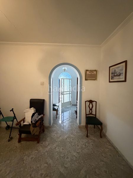 Foto 637f9683-8866-4022-b63d-d82288204999. Casa amb aparcament a Cantillana