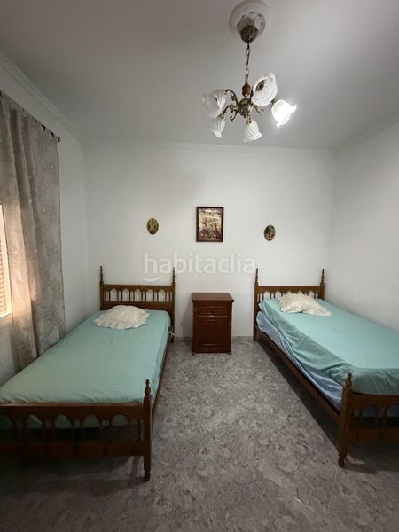 Foto ba78b58b-dd40-4a93-ad71-0742793b0c80. Casa amb aparcament a Cantillana