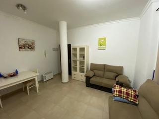 Rez-de-chaussée  Calle mesones. Piso bajo en zona centrica de la localidad de tocina (sevilla)