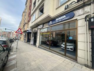 Locale commerciale in Juan de Garay Kalea