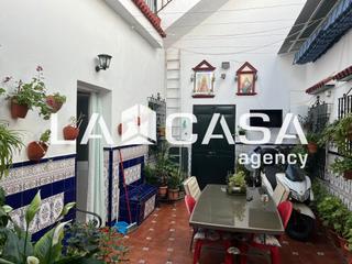 Maison jumelée à Centro - Doña Mercedes