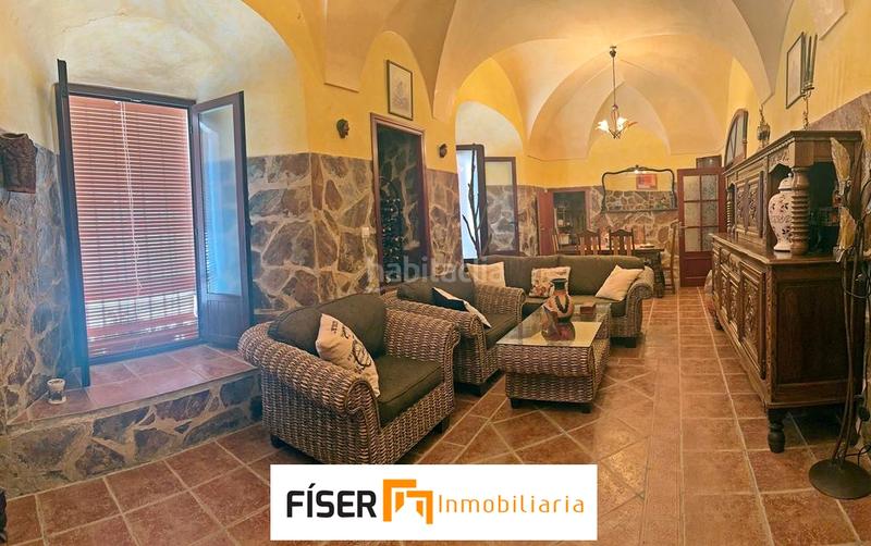 Foto 471358ba-27c3-4a53-b94e-10ca91d678a6. Casa con camino piscina in Zafra