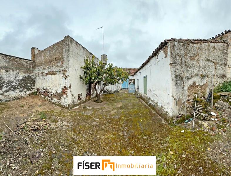 Foto 5d9d6a68-5956-4940-b244-f6557fab48d5. Casa in Medina de las Torres