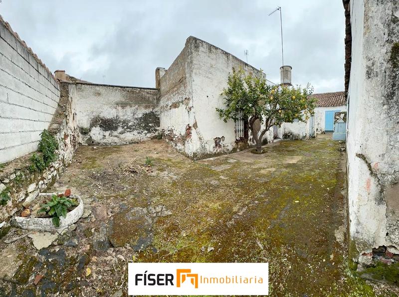 Foto ac3f6c3c-6bb4-4a0d-ad5c-e7d5109b01ad. Casa in Medina de las Torres