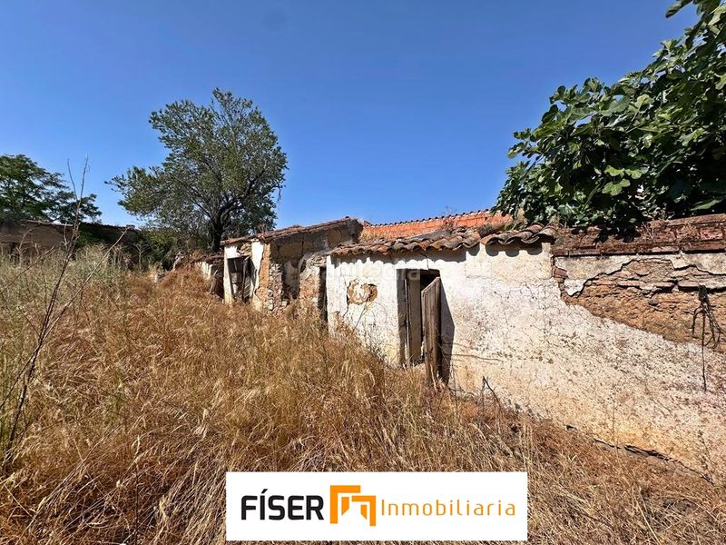 Foto 5aff26e0-3e06-4cd3-be60-beb993b70ab8. Haus mit parking in Medina de las Torres