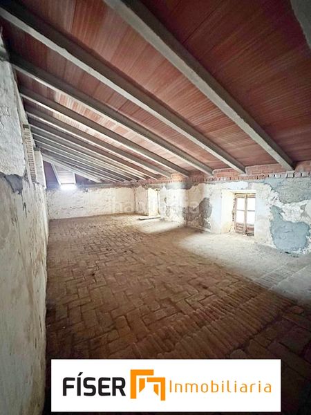 Foto ab64671d-8e3c-4517-89fa-314347b4a26d. Haus mit parking in Medina de las Torres