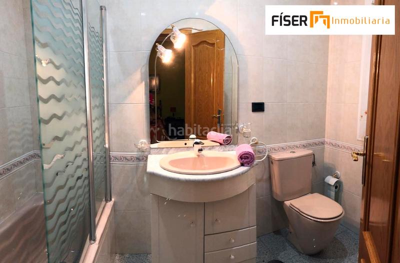 Foto 307ee18f-e633-43d9-a3a3-6742c6f5445d. Chalet in calle vistacastellar 7 in Zafra