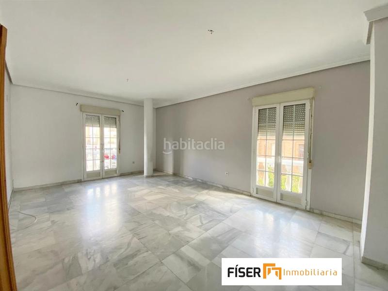 Foto da6bcca3-f51b-46f2-8d6c-8ede2e9ba328. Etagenwohnung mit heizung in Zafra
