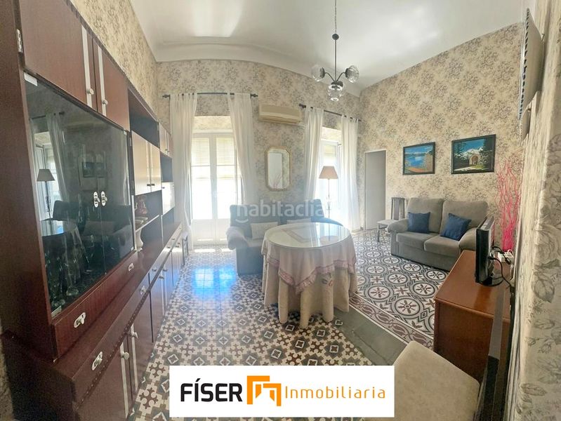 Foto 2d8abc82-cf62-4ec3-b27b-9df5493df810. Rent flat in Zafra