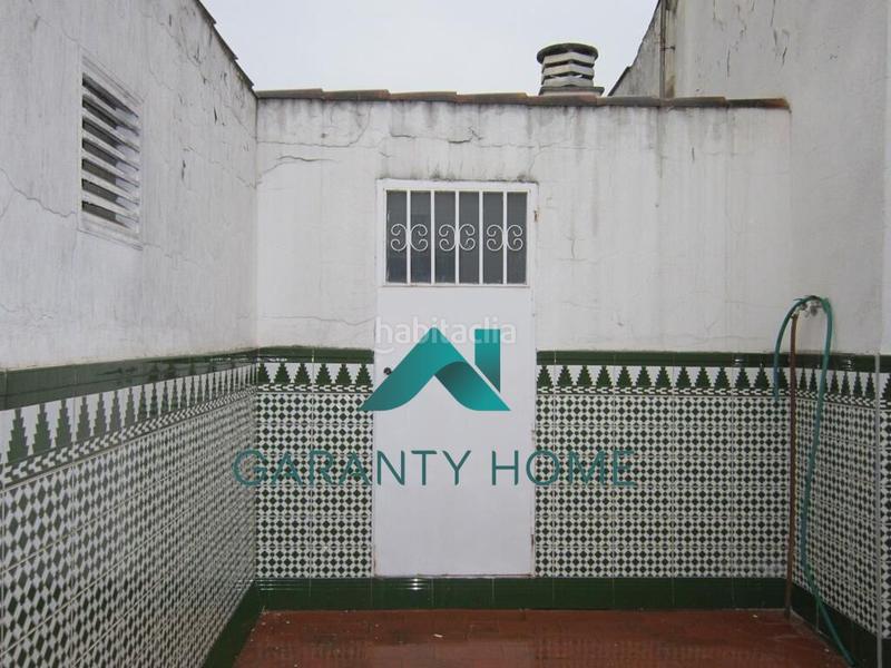 Foto a8547290-0f75-4e5d-a1e1-4591abd0ec5c. Piso venta de piso zona llano de las tinajerías en Lucena