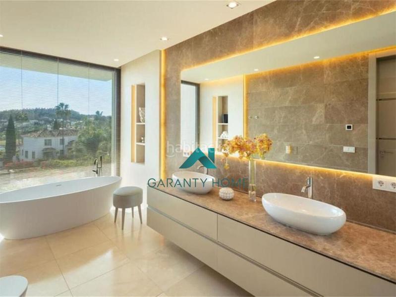 Foto adfb2711-d7ae-4627-8908-4a33d5c722bc. Casa  en venta o alquiler en Los Naranjos, en Marbella