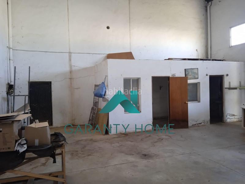 Foto 5e05f266-8019-4ca4-bcbc-825cbfb7b72d. Bâtiment à usage industriel dans Poleares Lucena