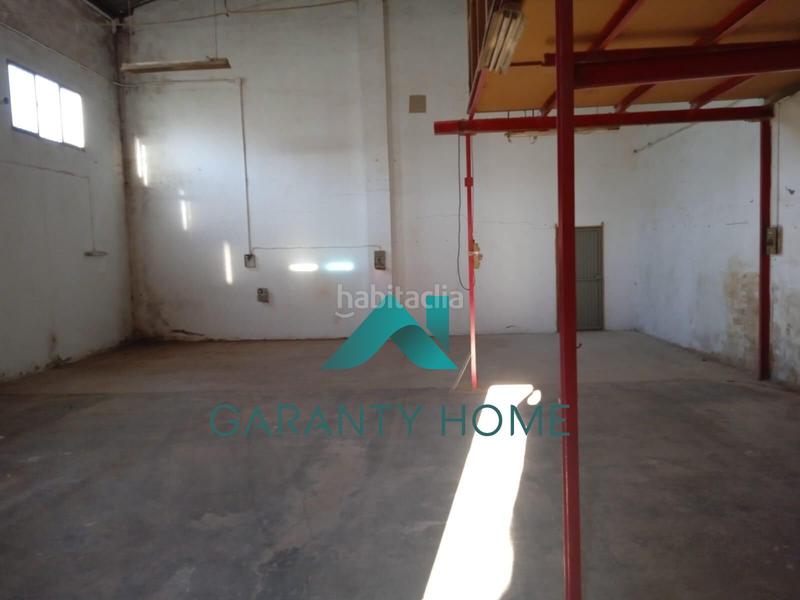 Foto d2ff7cad-a248-4e7b-ad6c-1714ac7d2643. Bâtiment à usage industriel dans Poleares Lucena