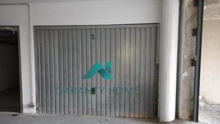 Parking voiture à Cabra. Venta de garaje en cabra, zona ciudad de los niños