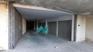 Parking voiture à Cabra. Venta de garaje en cabra, zona ciudad de los niños