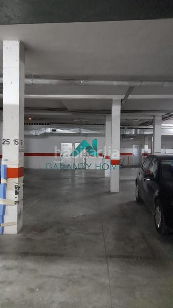 Foto f7aacb32-94ae-47f8-85a9-5dbac81031e1. Aparcament cotxe a El Valle Lucena