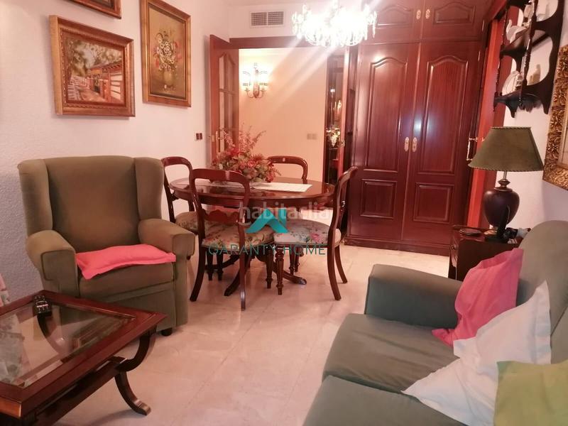 Foto 8181a70c-ff82-4d83-94b1-60b8c9266b5c. Piso garanty home boutique tiene el placer de presentarte esta residencia única en una de las ubicaciones en Málaga