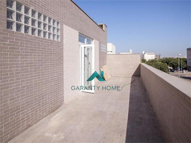 Foto 720f135d-319a-4606-9ab8-10e2365ddcb1. Alquiler local comercial local de alquiler en Bellavista, en Sevilla