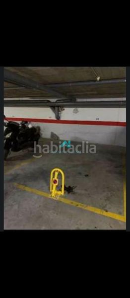 Foto 7f60bc19-b96b-4d28-8646-df220c9f75d9. Parking coche venta de plaza de garaje en torrequebrada benalmadena en Benalmádena